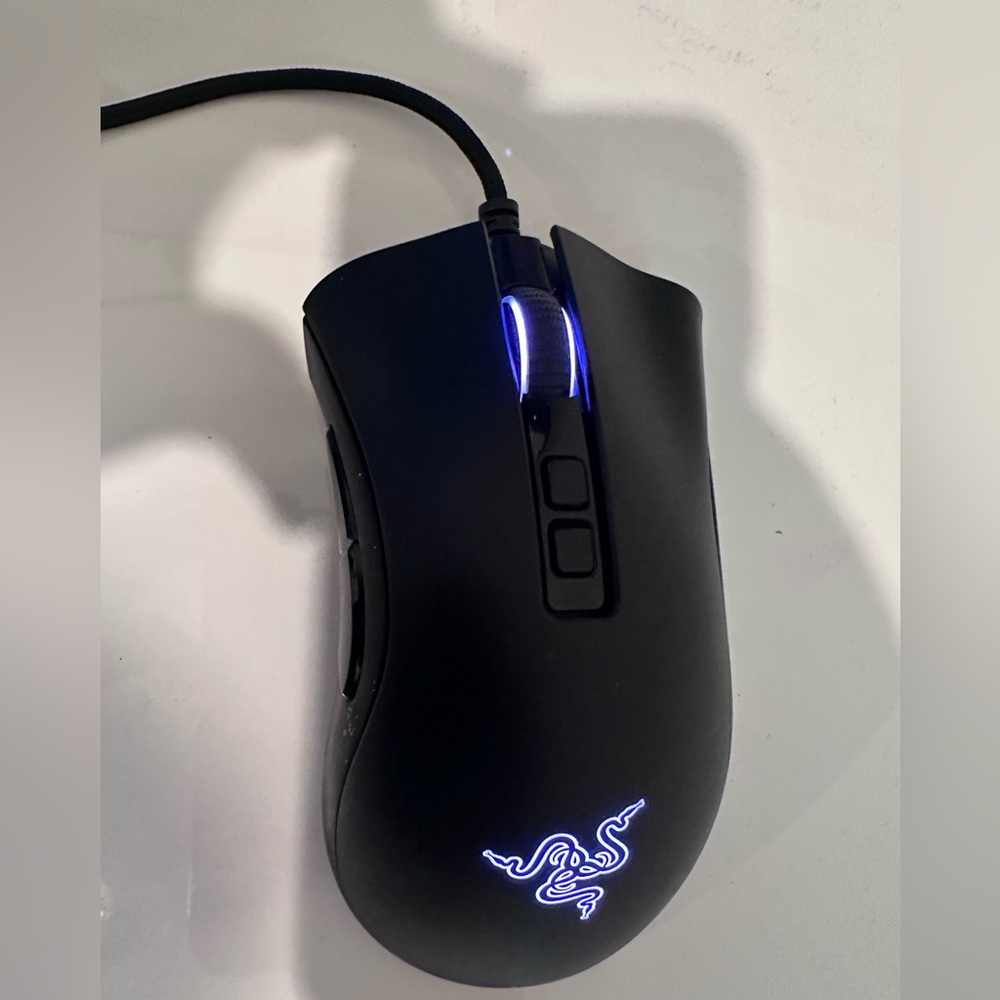 Razer Black Ergonomic Gaming Mouse Deathadder V2
